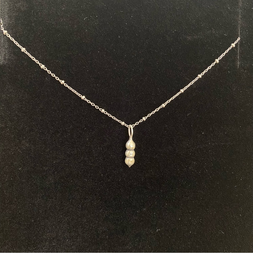 Elegant Sterling Silver Pearl Shaped Pendant Necklace